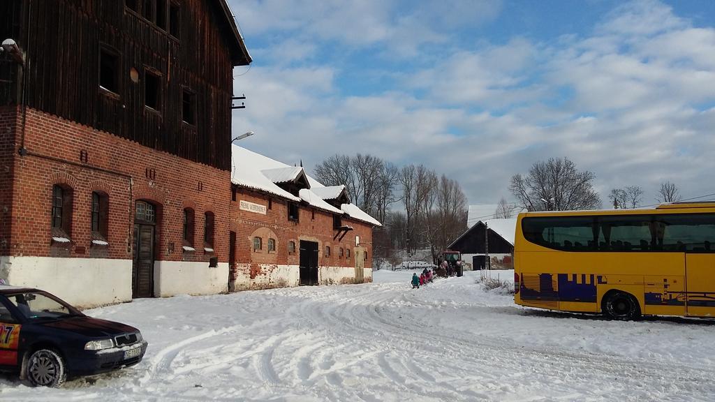 Agroturystyka "Palac W Janowie" Esterno foto