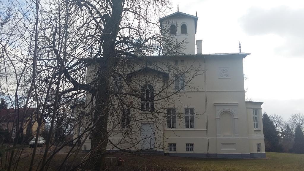 Agroturystyka "Palac W Janowie" Esterno foto