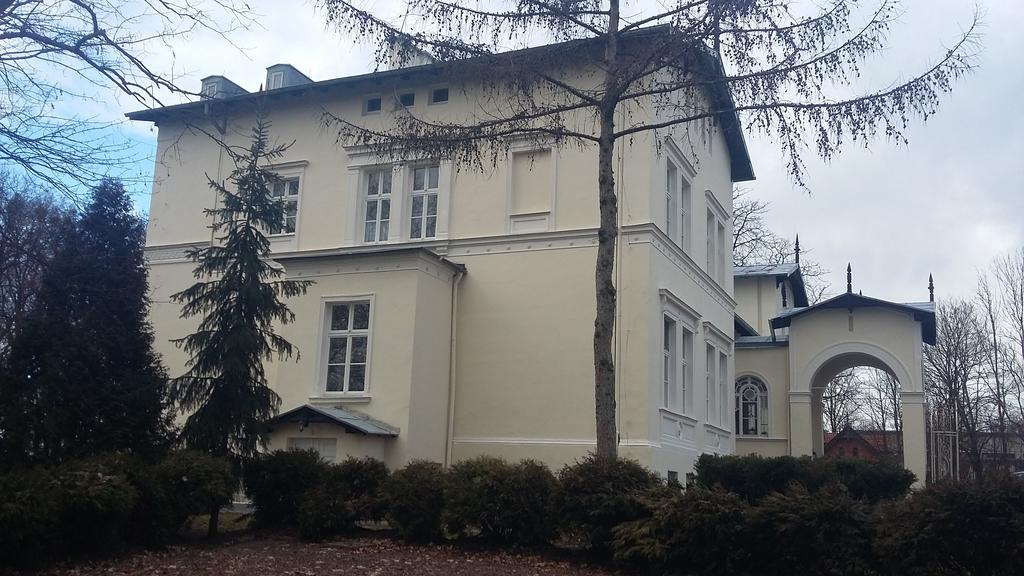 Agroturystyka "Palac W Janowie" Esterno foto