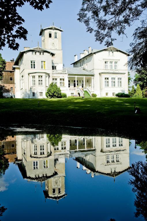 Agroturystyka "Palac W Janowie" Esterno foto