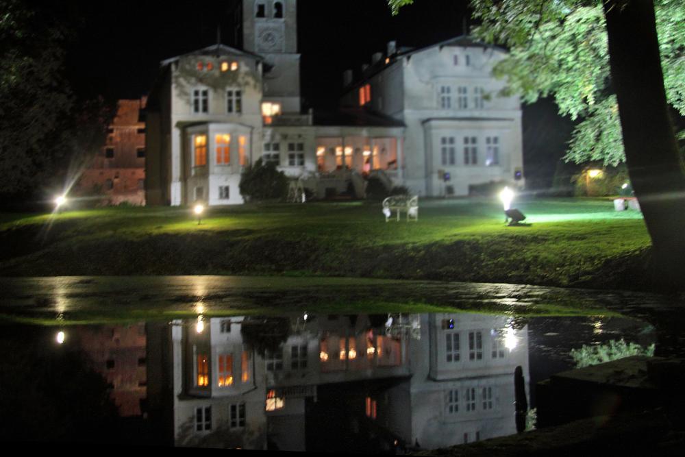 Agroturystyka "Palac W Janowie" Esterno foto