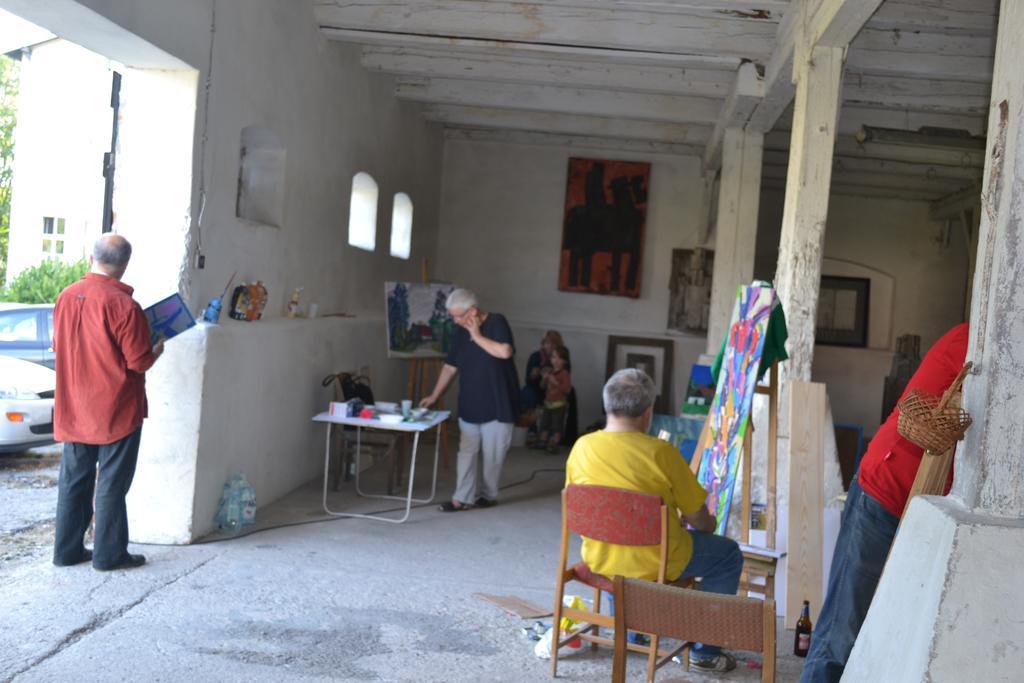 Agroturystyka "Palac W Janowie" Esterno foto
